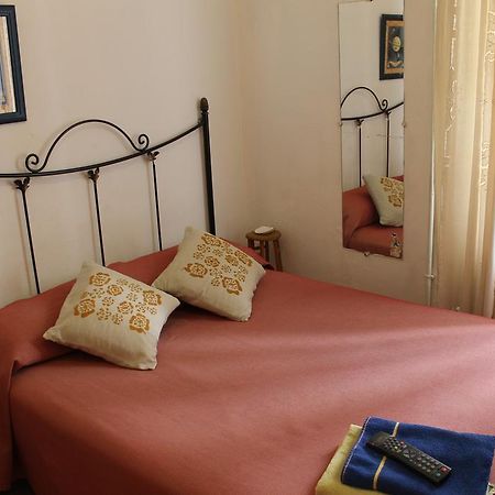 Hostal Graciela Madrid Szoba fotó