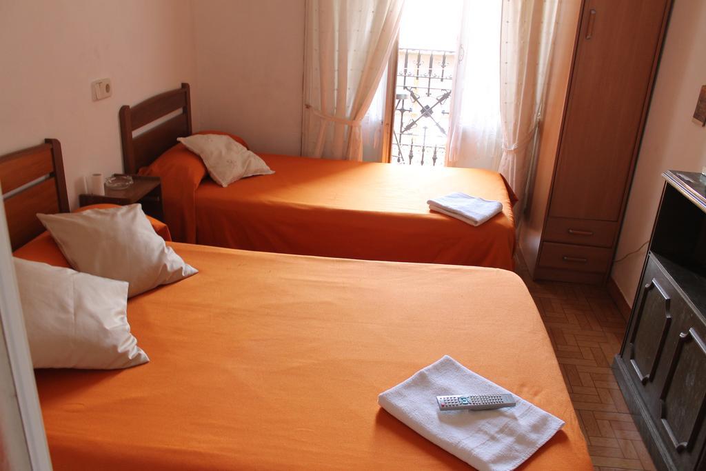 Hostal Graciela Madrid Szoba fotó