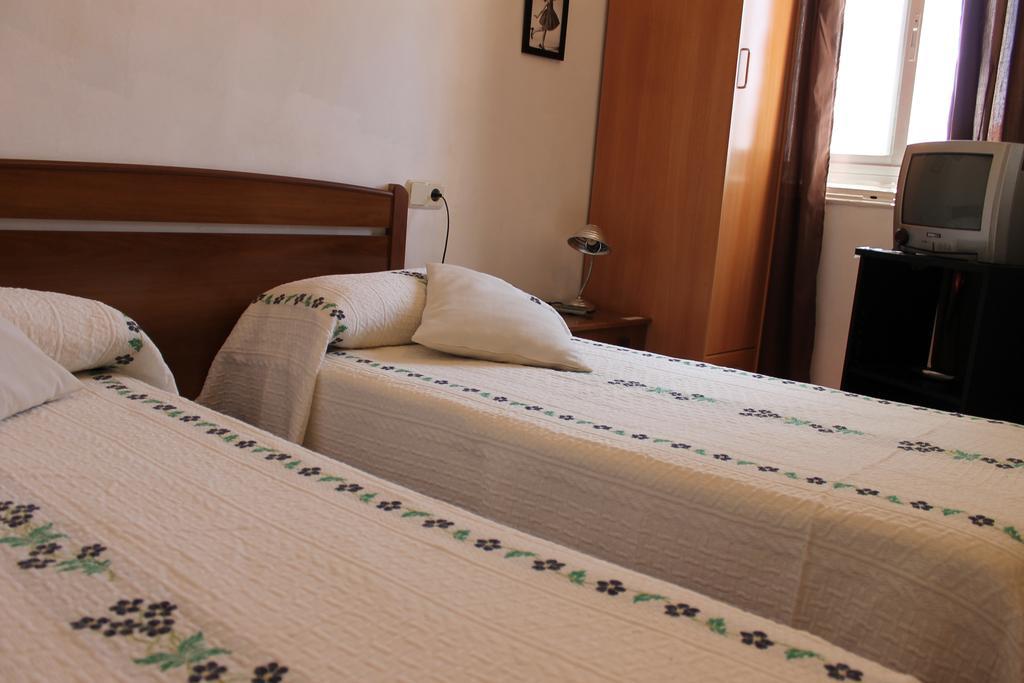 Hostal Graciela Madrid Szoba fotó