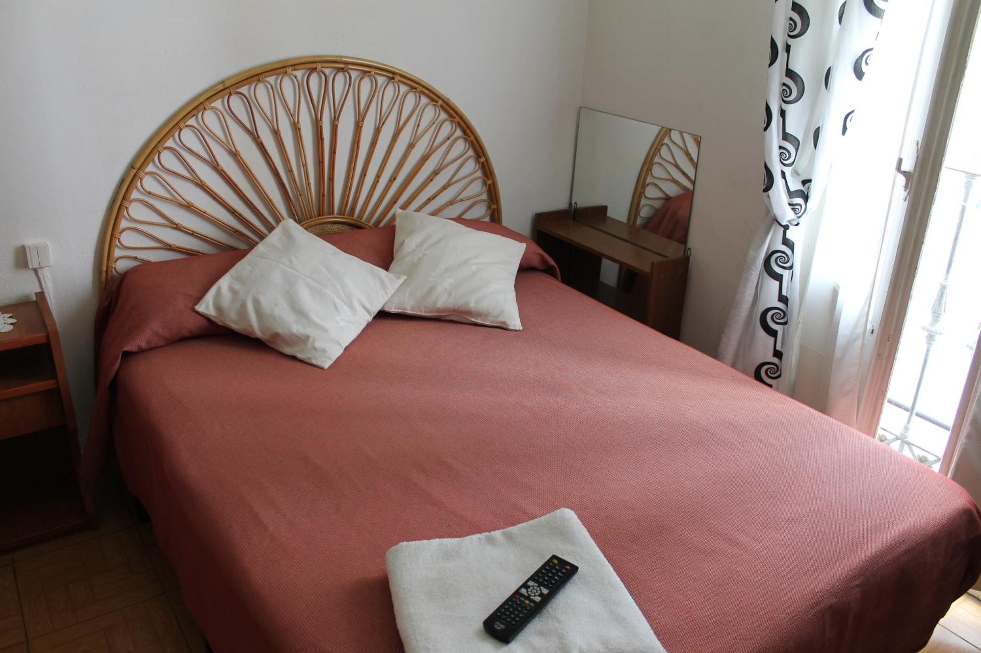 Hostal Graciela Madrid Kültér fotó